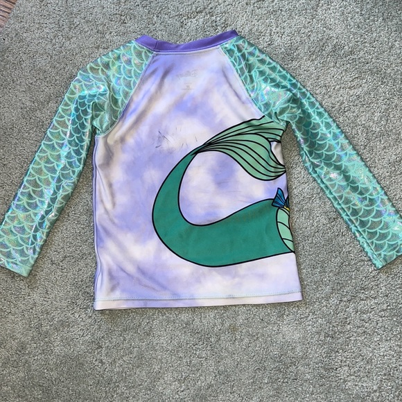 Ariel Rashguard - Picture 2 of 3